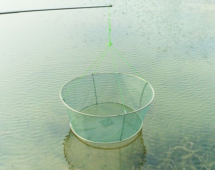 Rede de Pesca com Bolsas de Iscas para Atrair Peixes