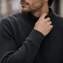 sueter-masculino-gola-alta-mock-neck-trico-liso-casual-pulover-manga-longa-para-outono-e-inverno - 10